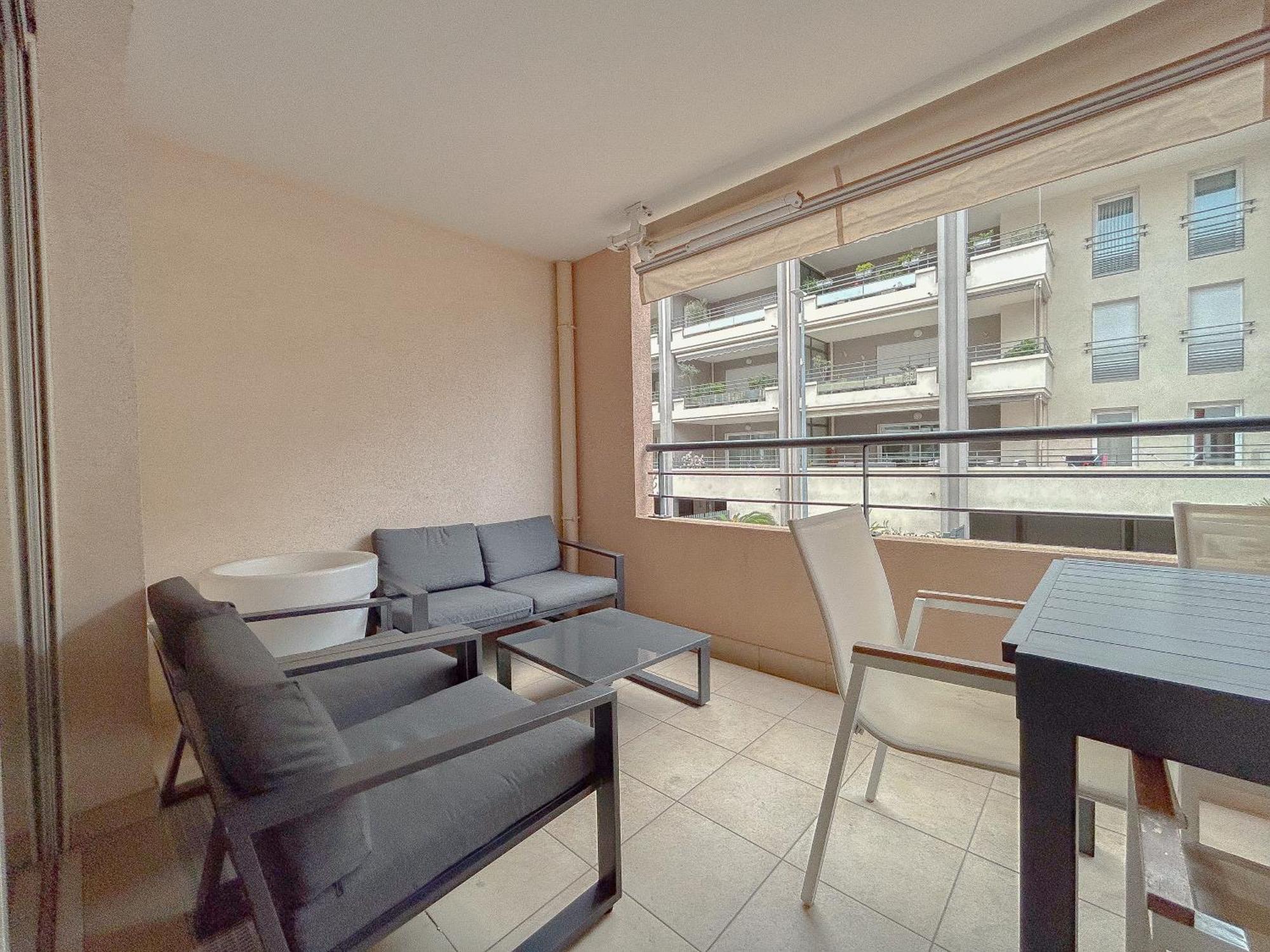 Appartement Centrale A 100 M Des Plages Rue De Provence Saint-Raphaël 外观 照片